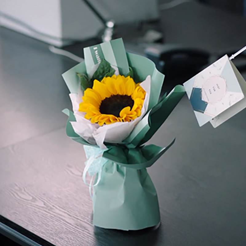 MYHC-22 57×57 cm (±2cm) enkelsidig kant horisontell pärlemorskimrande film Blomomslagspapper