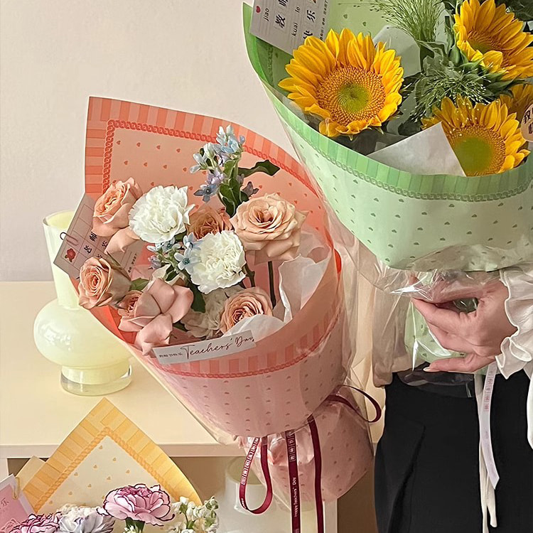 MYHC-65 Princess Dress Bright Color Plast Flower Packaging Film