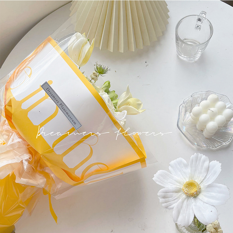 Bukett tjockt omslagspapper med konstnärliga ord
