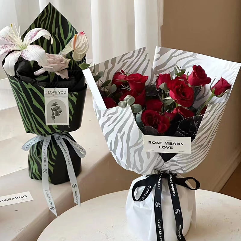 Omslagspapper för blommor i sex färger med zebratryck