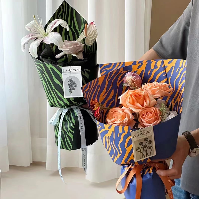 Omslagspapper för blommor i sex färger med zebratryck