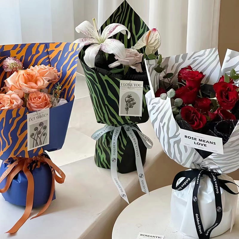 Omslagspapper för blommor i sex färger med zebratryck