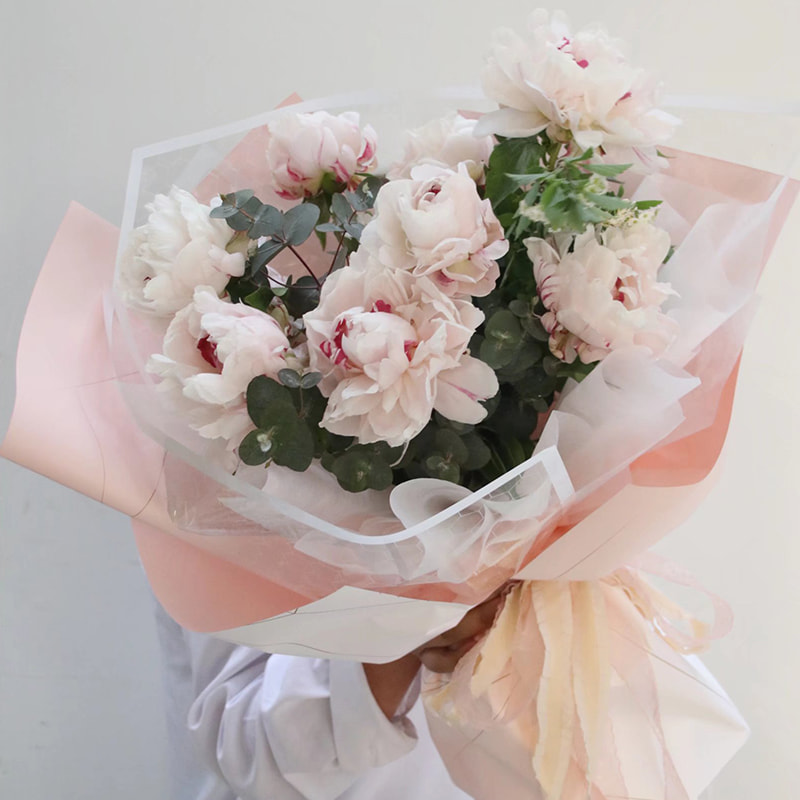 Förtjockat ogenomskinligt blompapper i plast